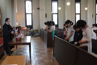 中学生たちの祝福式