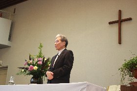 特別集会で語られる中川司祭